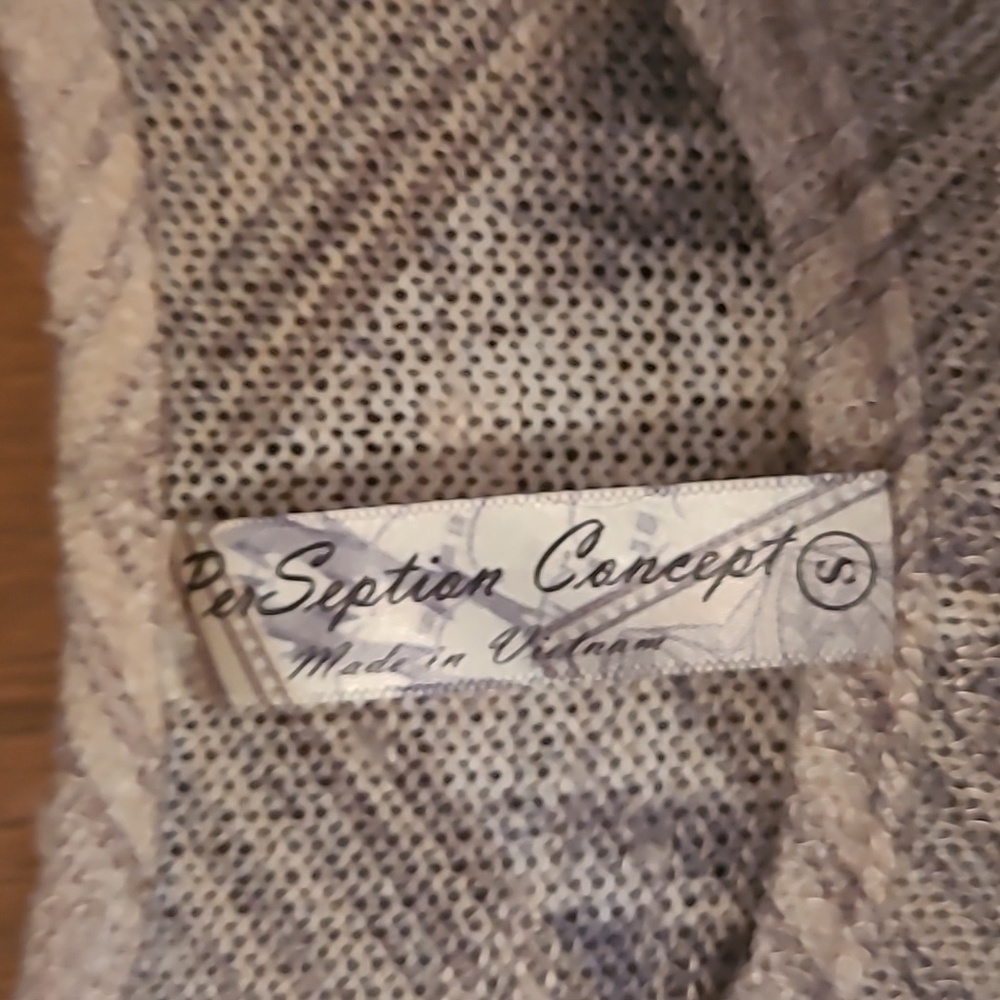 PerSeption Concept sweater - Picture 2 of 5